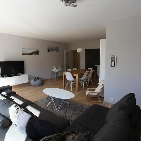 Lägenhet Nieuwpoort-bad Met Garage Nieuwpoort